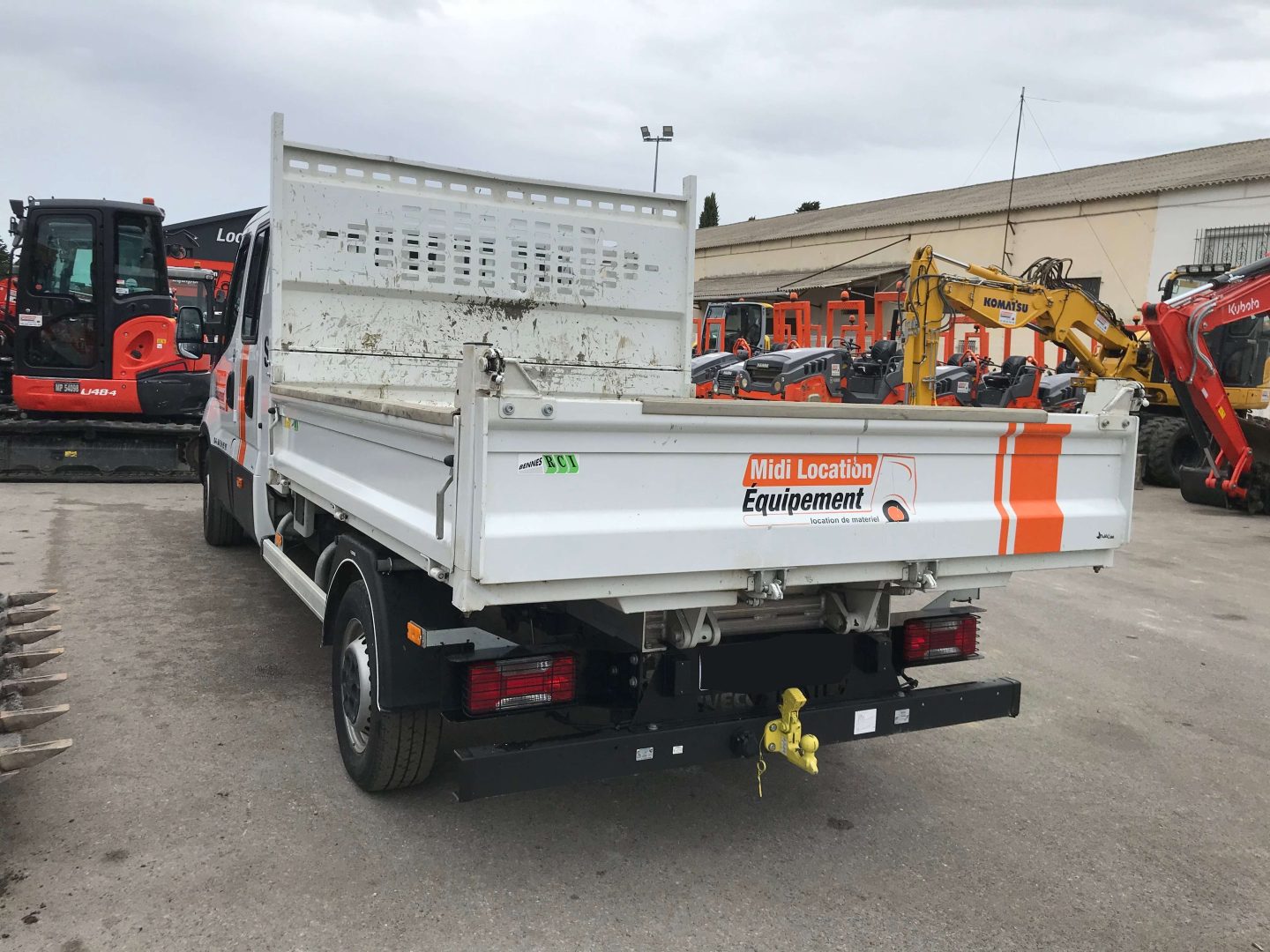 Iveco benne occasion Midi Location Equipement